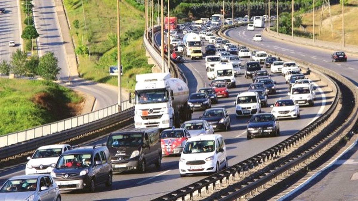 Tatilciler Dönüş Yolunda