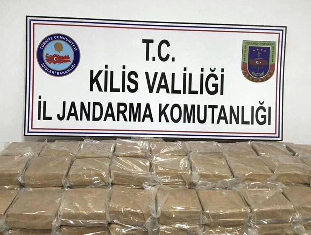Tırın Gizli Bölmelerinden 102 Kilo Eroin Çıktı