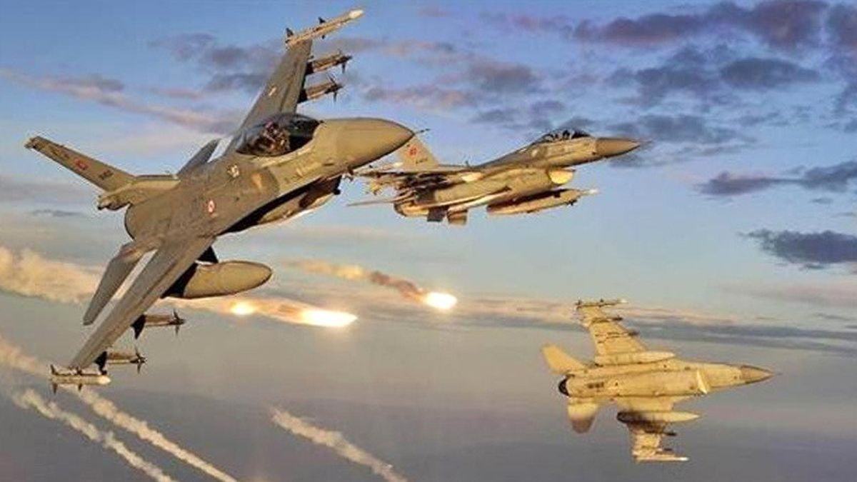 TSK\'dan Irak\'ın Kuzeyi Kandil Bölgesine Hava Harekatı