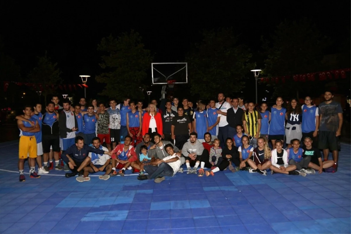 Urla Sokak Basketbolu Turnuvası Sonuçlandı