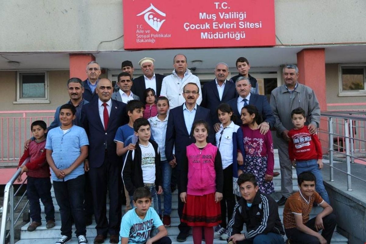 Vali Yavuz Koruyucu Ailelerle Buluştu