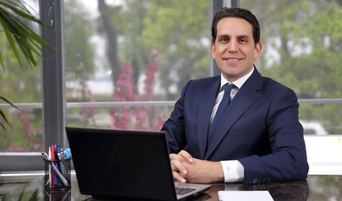 Yabancı İçin Makro Out, Mikro İn