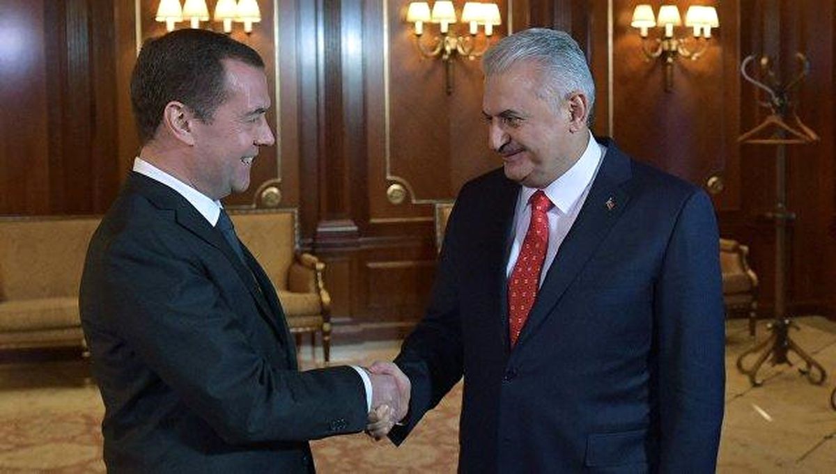 Yıldırım-Medvedev Görüşmesi Başladı