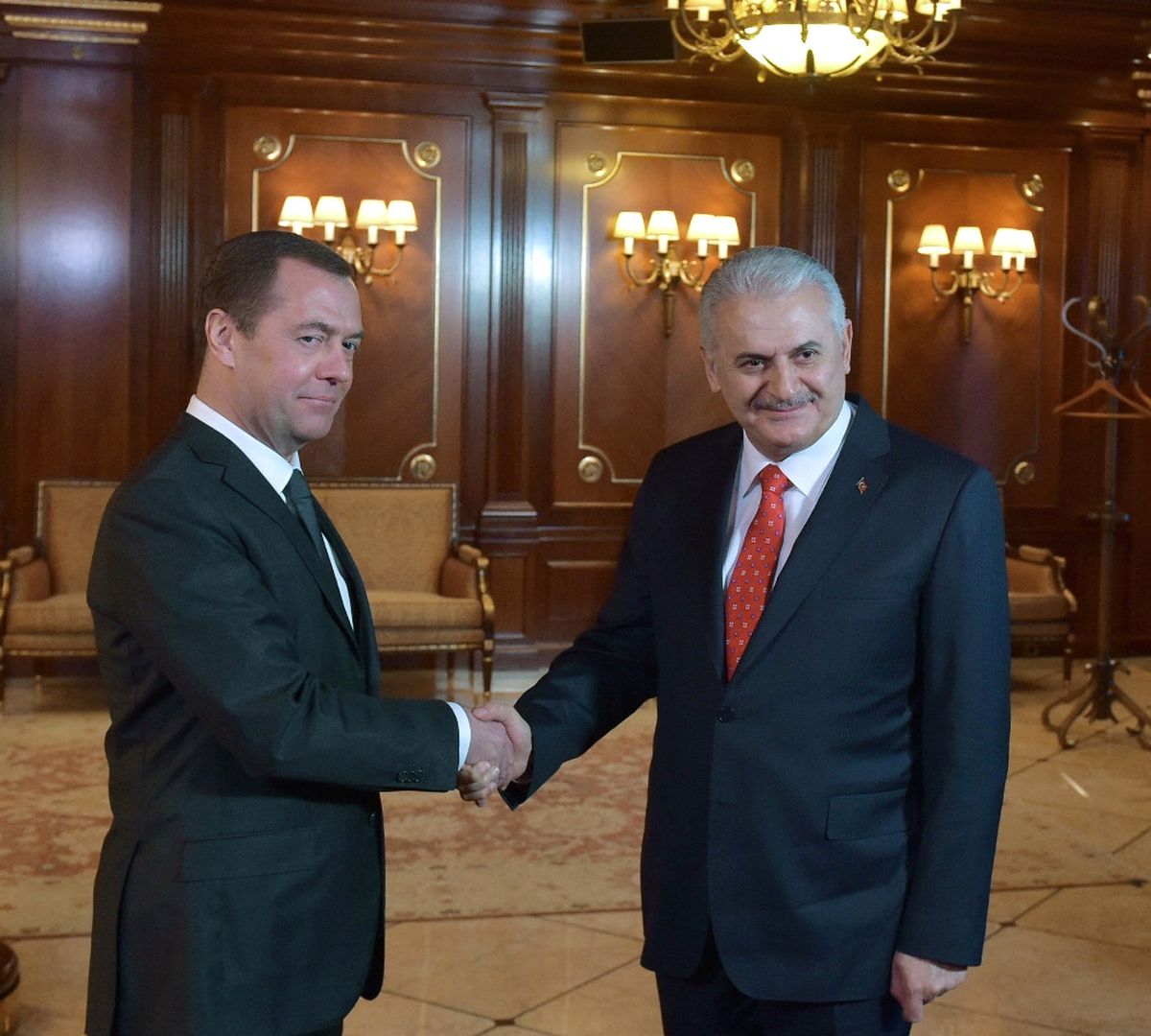 Yıldırım Rus Mevkidaşıyla Görüştü