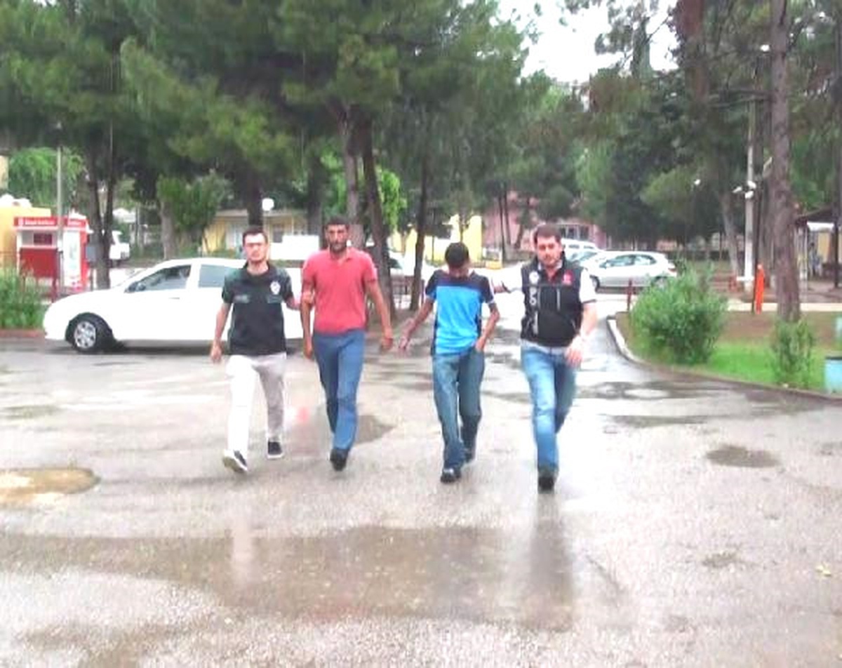 14 Yaşındaki Uyuşturucu Satıcısı Tutuklandı