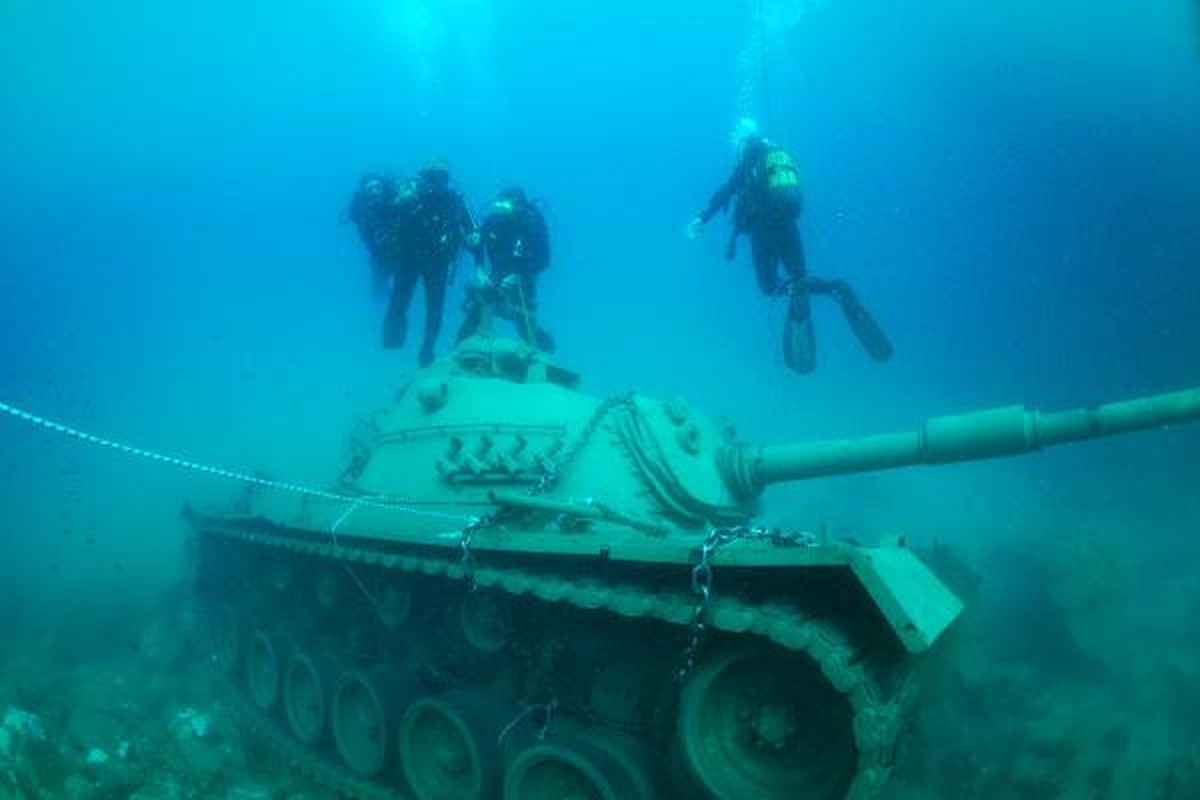 45 Tonluk Tank Güvercin Adası\'na Taşındı