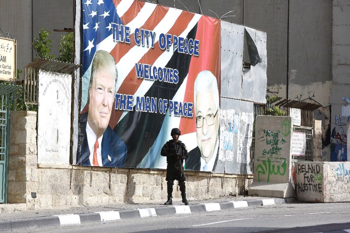 ABD Başkanı Trump, Filistin Lideri Mahmud Abbas\'la Görüşüyor