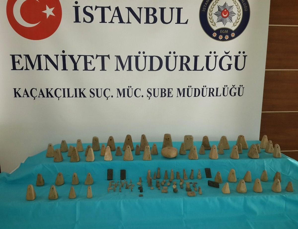 Antika Pazarıyla Ünlü Çukurcuma\'da Bir İşyerine Tarihi Eser Operasyonu