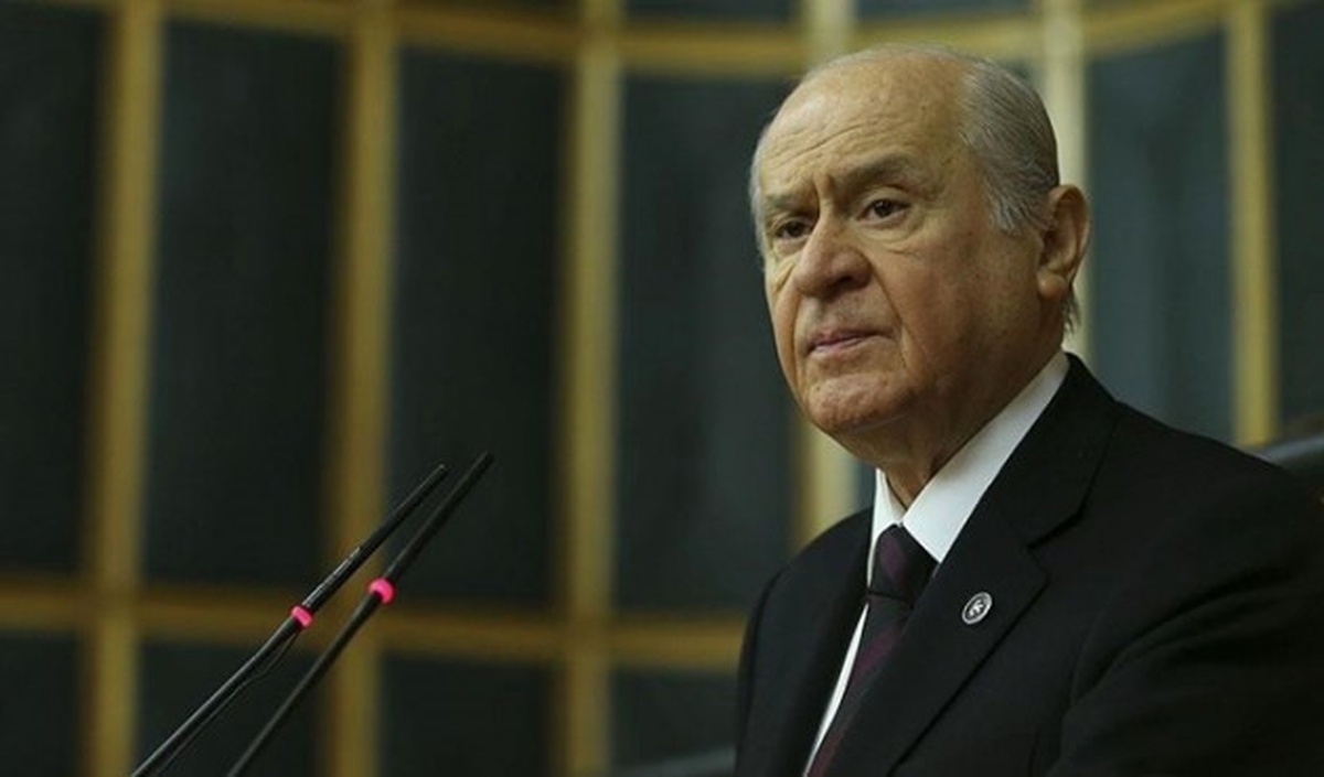 Bahçeli\'den Fetö\'yle Mücadelede \'Siyasi Ayak\' Uyarısı