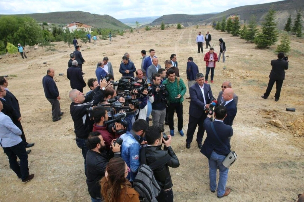 Başkan Çolakbayrakdar Gazetecilere Brifing Verdi