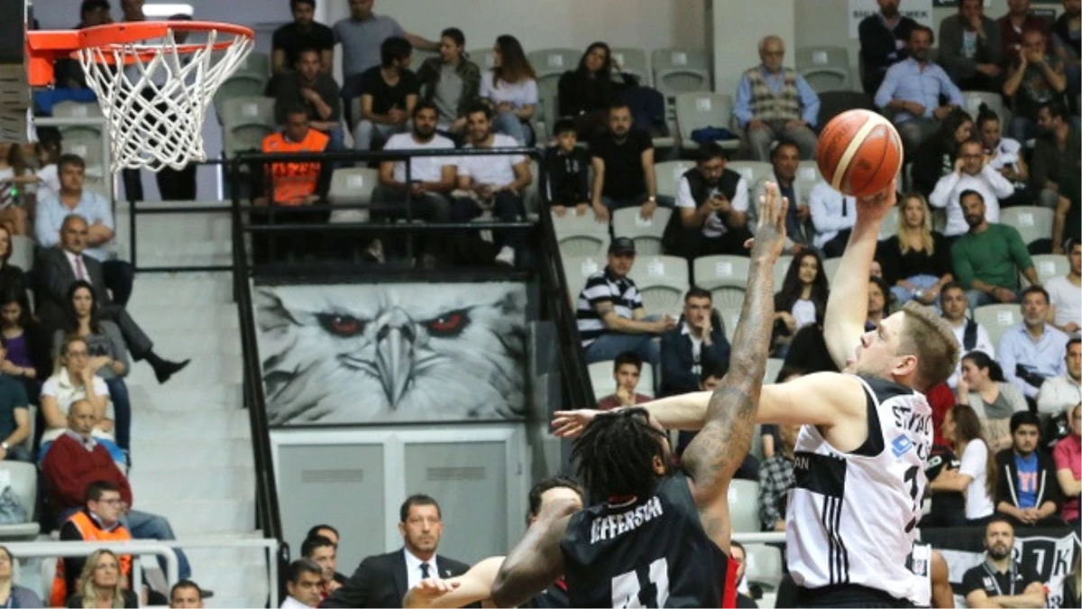Beşiktaş Sompo Japan - Gaziantep Basketbol: 66- 57