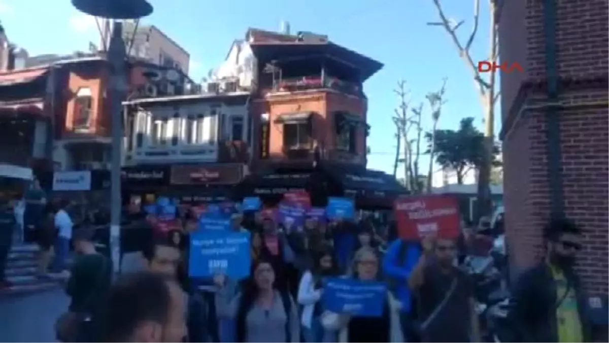 Beşiktaş\'taki Protesto Eylemine Polis Müdahalesi, Gözaltılar Var