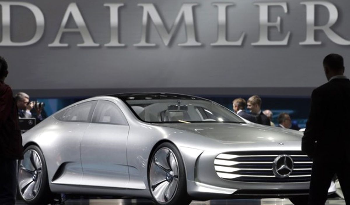 Daimler Ag\'de Manipülasyon Şüphesiyle Arama