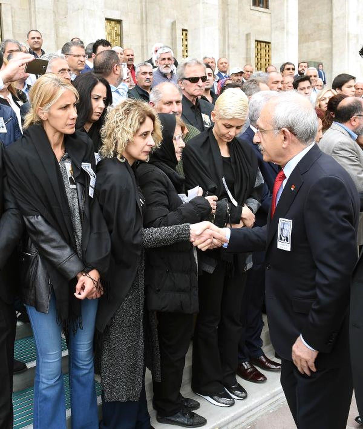 Dha Ankara - Kılıçdaroğlu, Eski Vekil Dikmen\'in Cenaze Törenine Katıldı