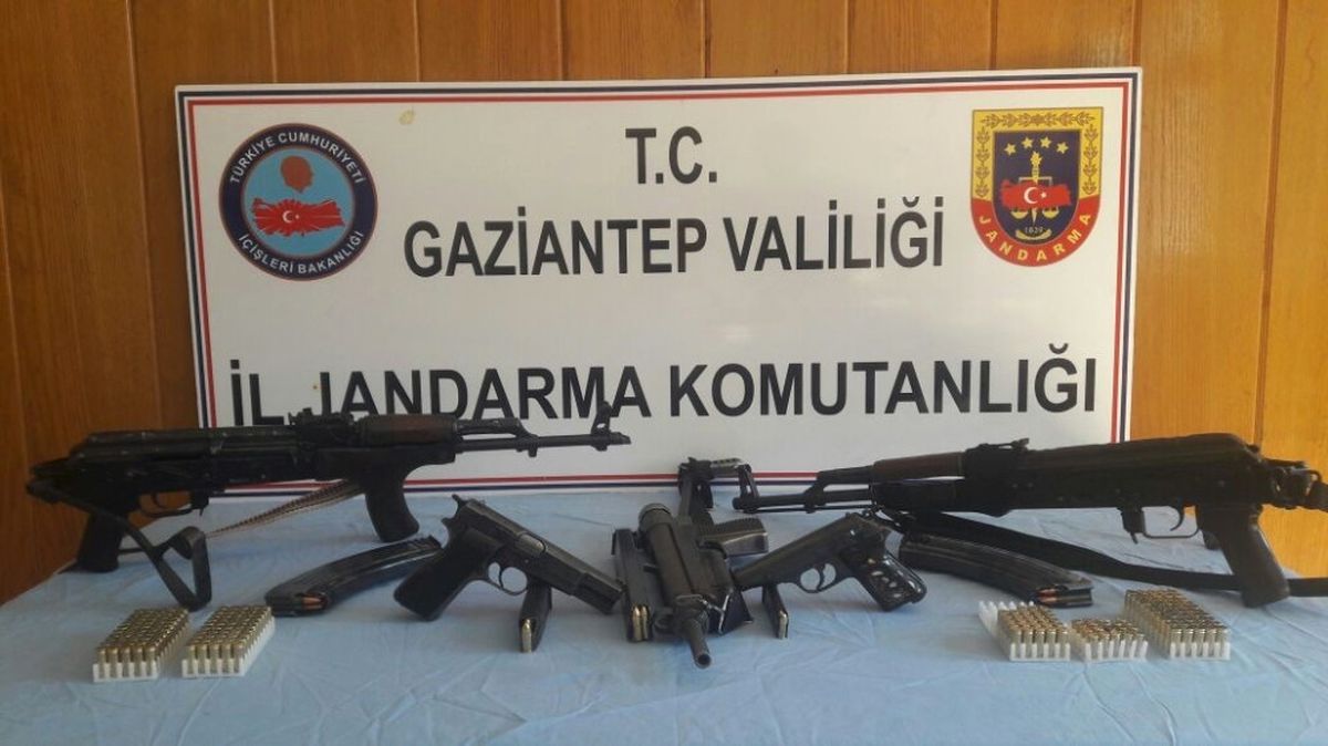 Durdurulan Araçtan Cephanelik Çıktı