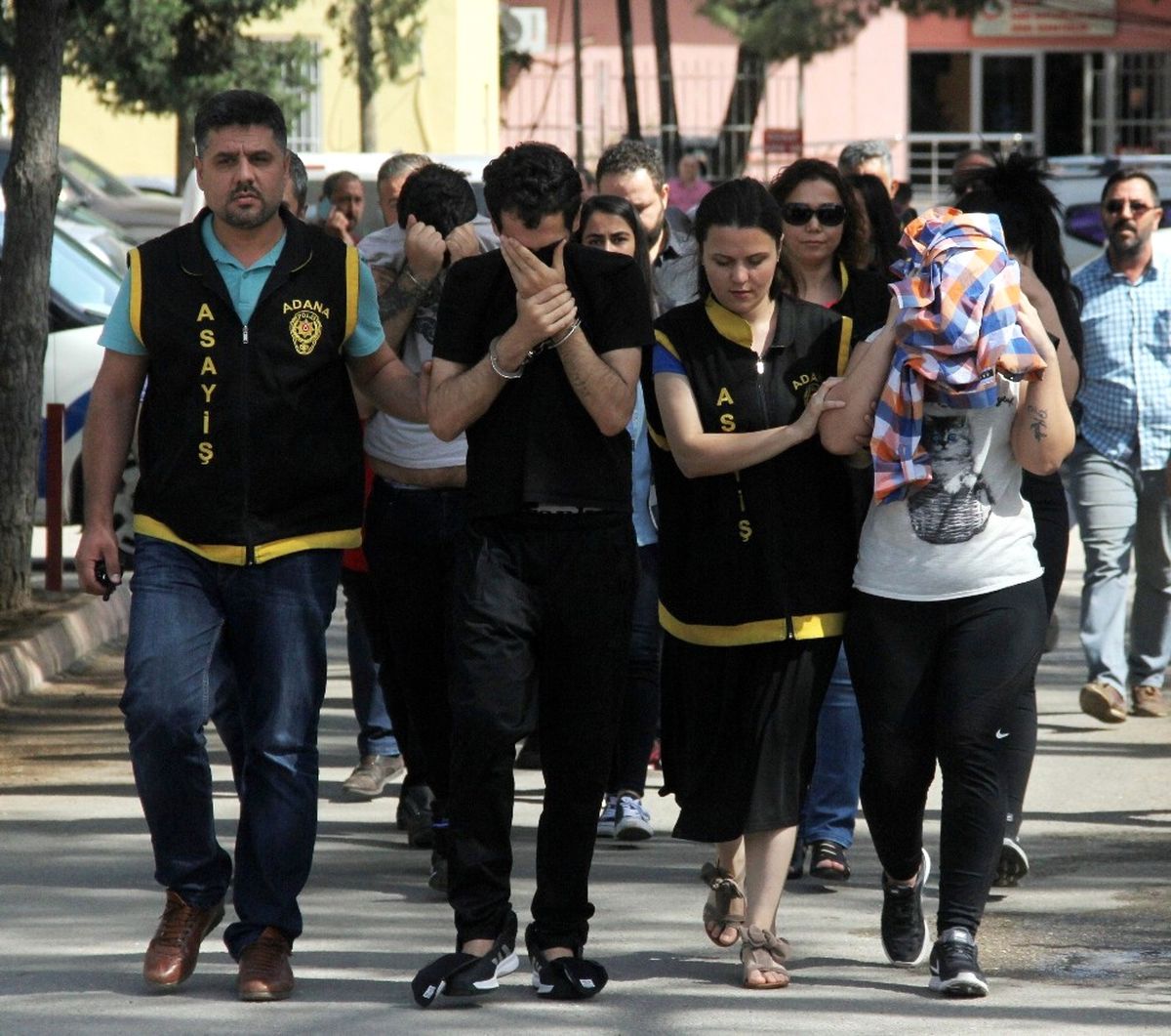 Eskort Sitesi Darphane Gibi Çalışmış