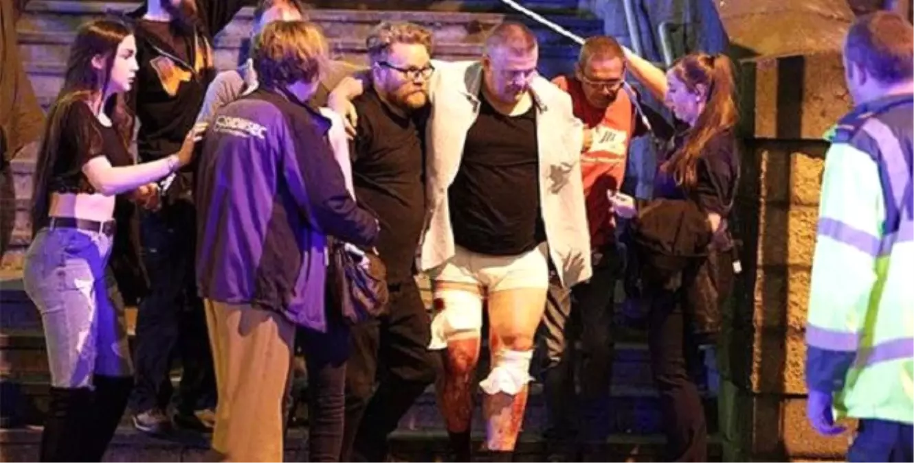 Manchester\'da Terör Saldırısı Sonrası Salondaki Büyük Panik Kamerada