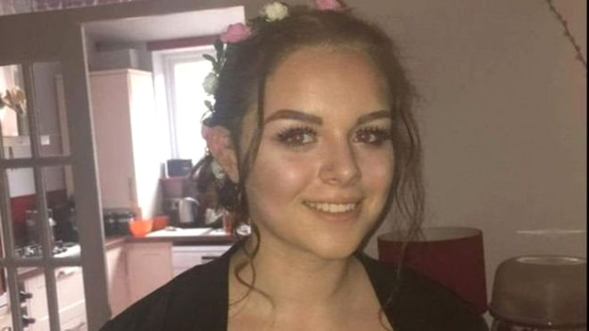 Manchester Saldısı Sonrası Kayıp Kızını Arayan Anne