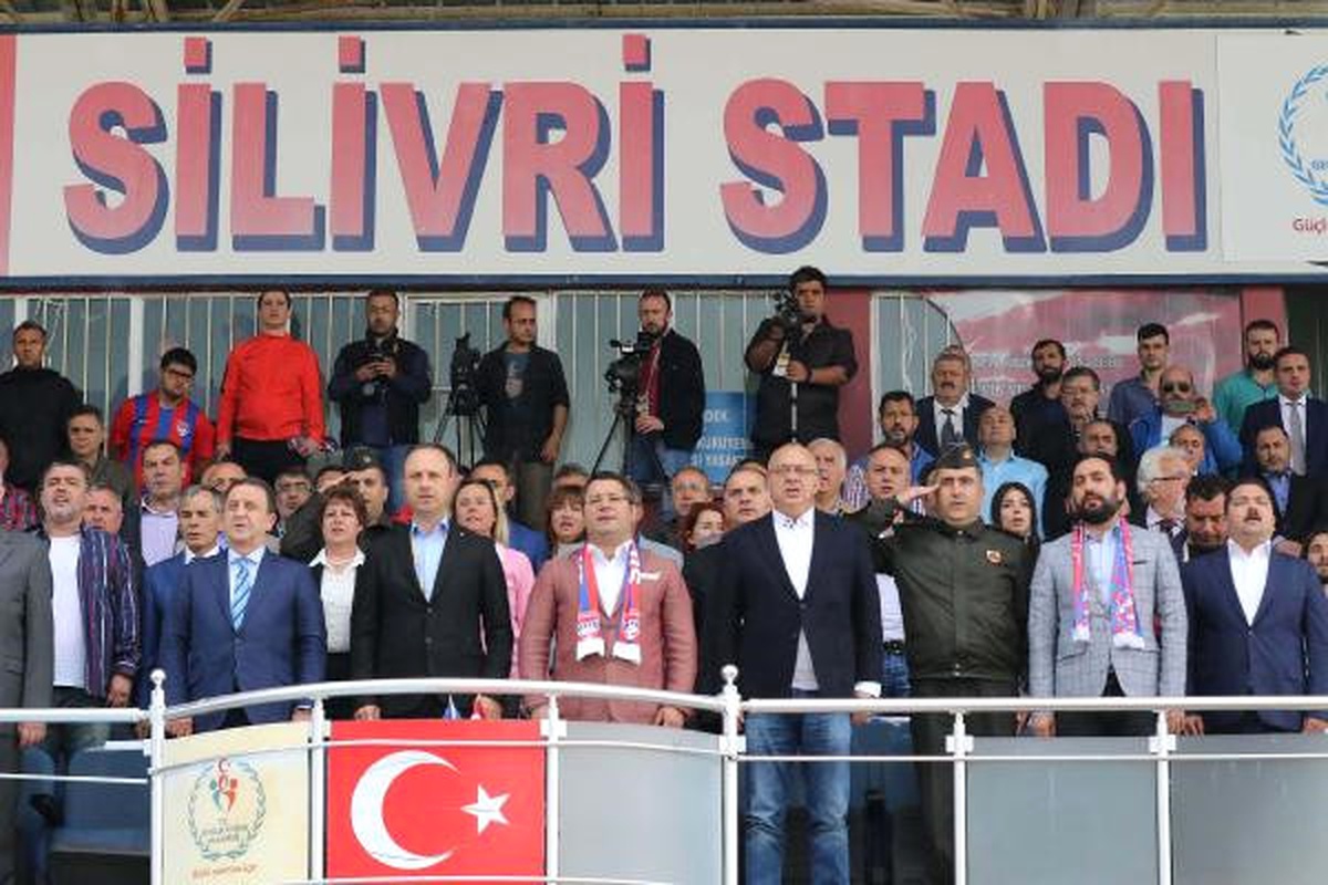 Manisa Büyükşehir Belediyespor\'a Alkış