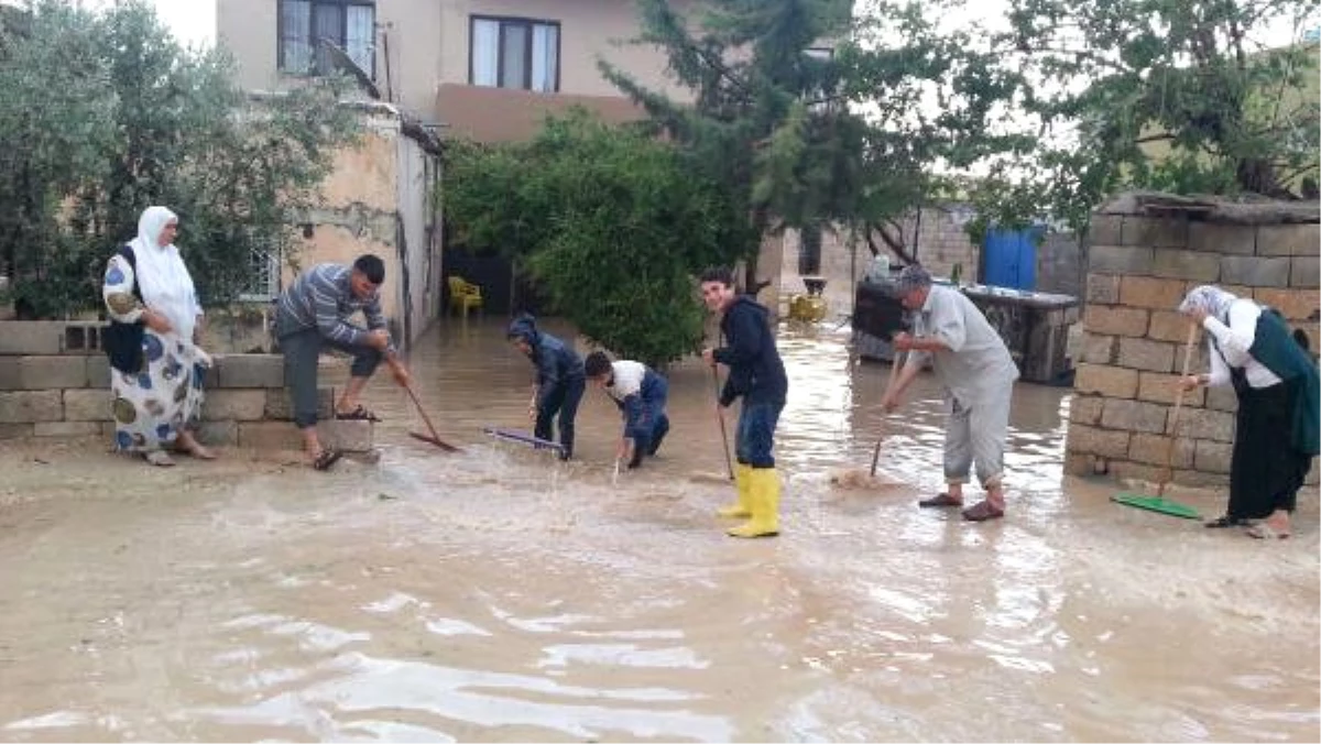 Mardin\'de Yağmur, Su Baskınlarına Neden Oldu