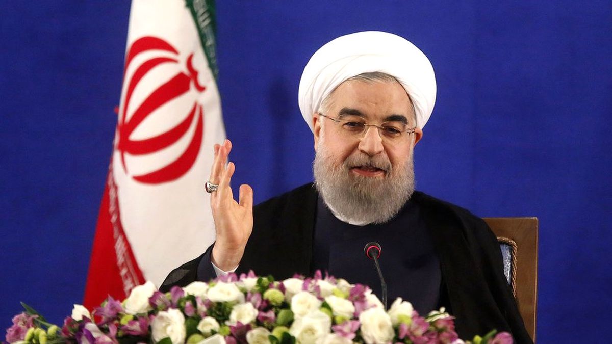 Ruhani: İran Balistik Füze Programına Devam Edecek