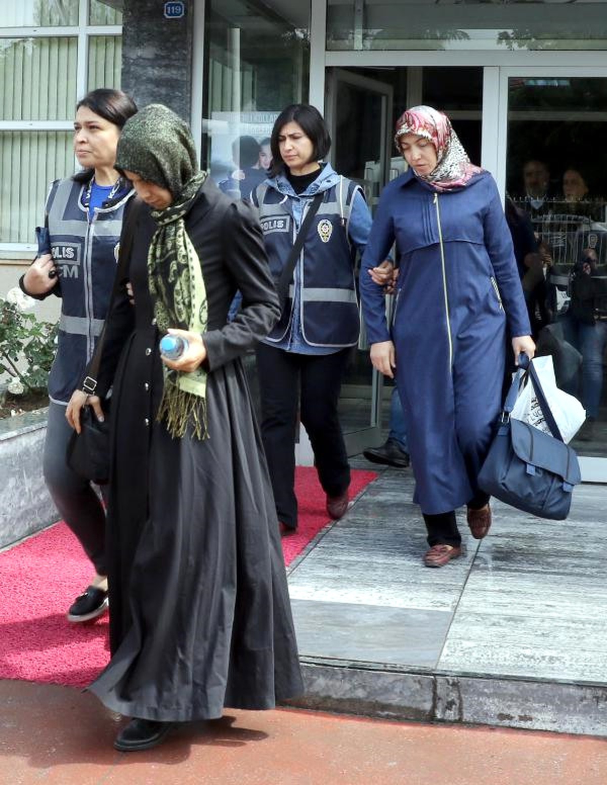 Scamsun\'da 13 Fetö Şüphelisi Adliyede