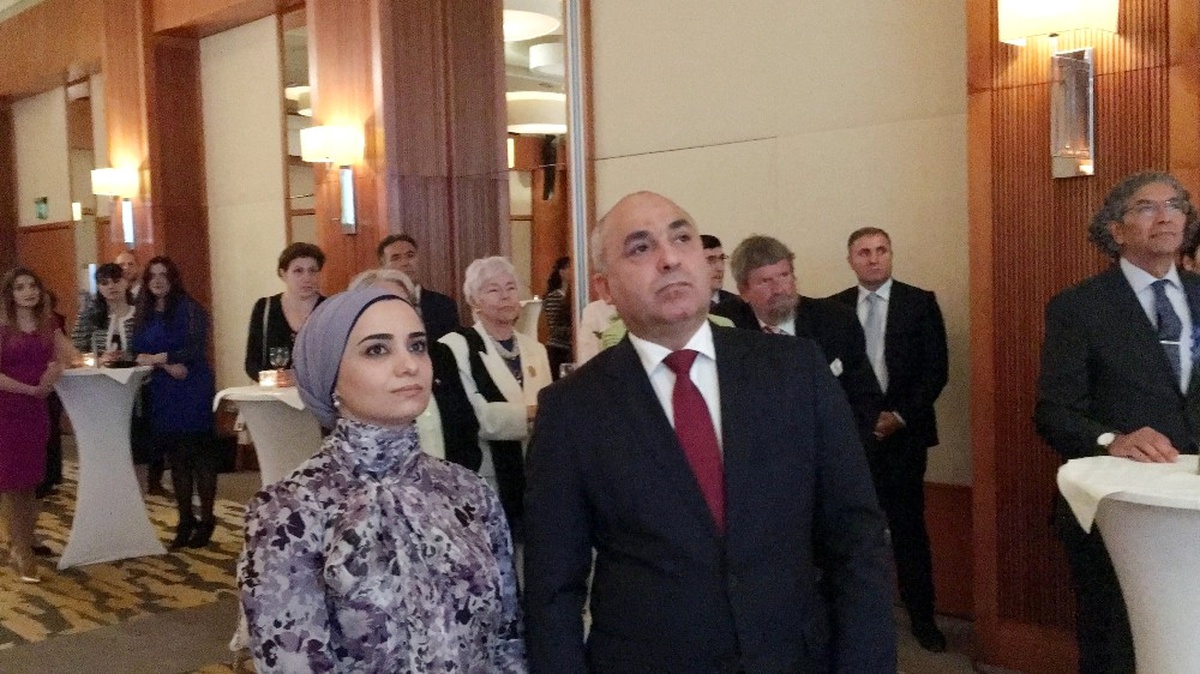 Stockholm\'de Azerbaycan Cumhuriyet Günü Kutlandı