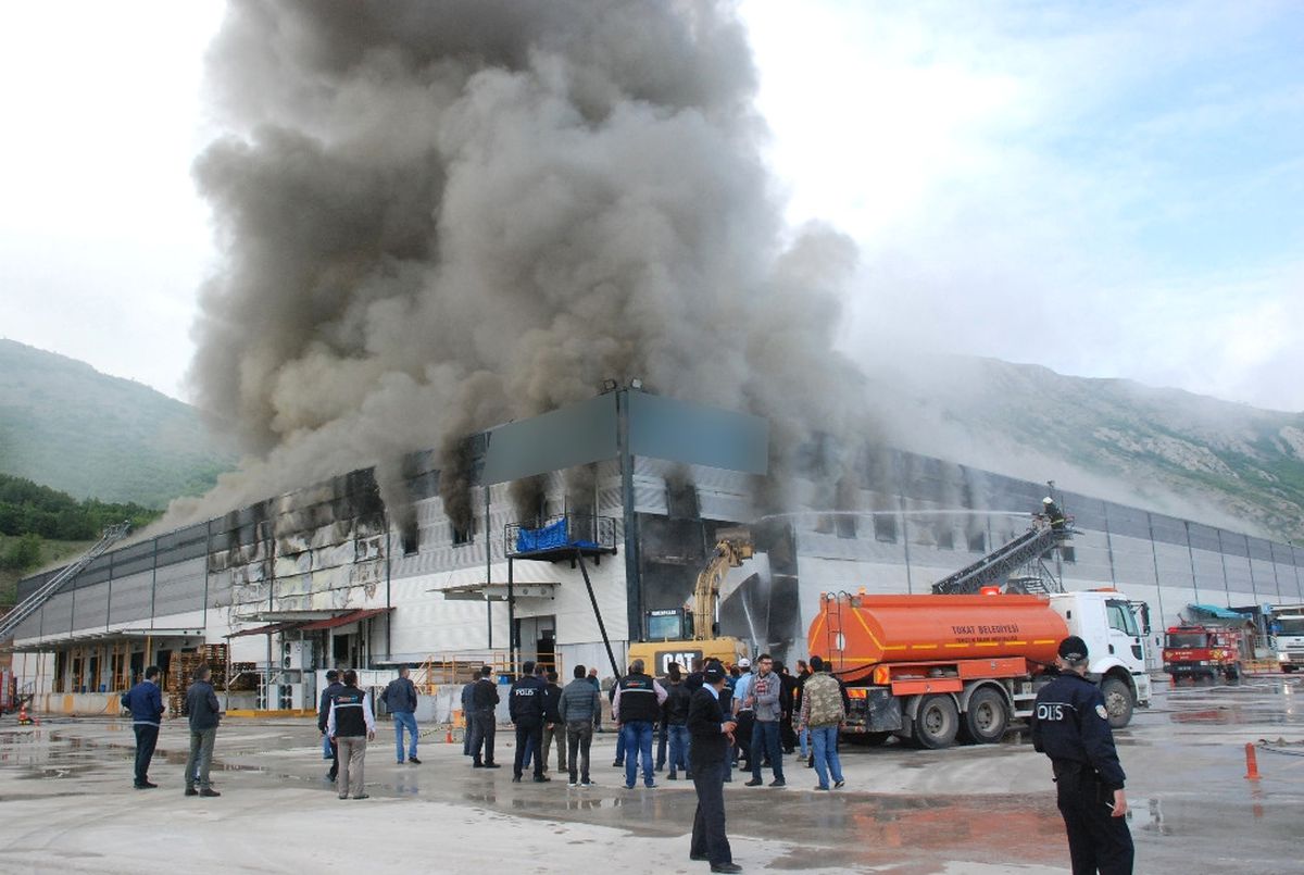 Tokat Osb\'de Korkutan Yangın