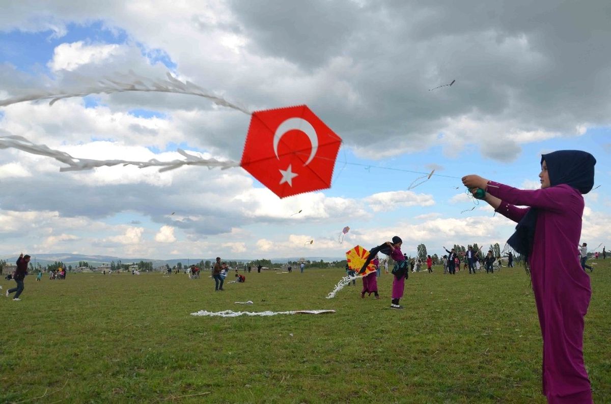 Uçurtma Şenliği" Düzenlendi - Muş