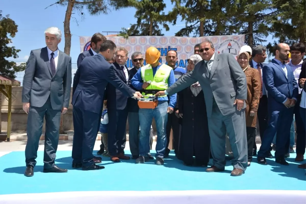 15 Temmuz Şehidi Ağaroğlu Adına Yapılan Lisesinin Temeli Atıldı