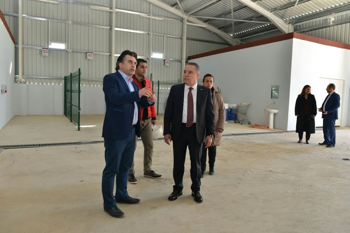 Antalya\'nın Onaylı Tek Atık Getirme Merkezi Konyaaltı\'nda