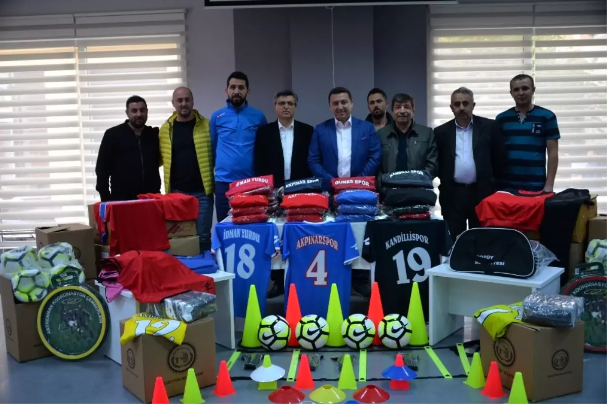 Başkan Bakıcı\'dan Amatör Spor Kulüplerine Malzeme Yardımı