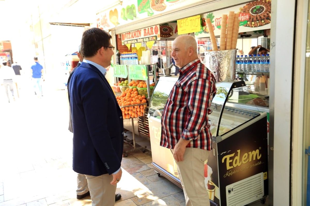 Başkan Subaşıoğlu Bayramyeri\'nde Esnafı Ziyaret Etti
