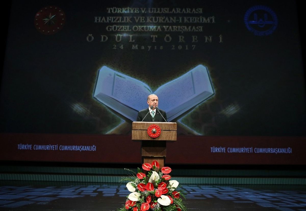 Cumhurbaşkanı Erdoğan: "Kararan Ruhlarımızı Kur\'an-ı Kerim ile Tedavi Edelim"