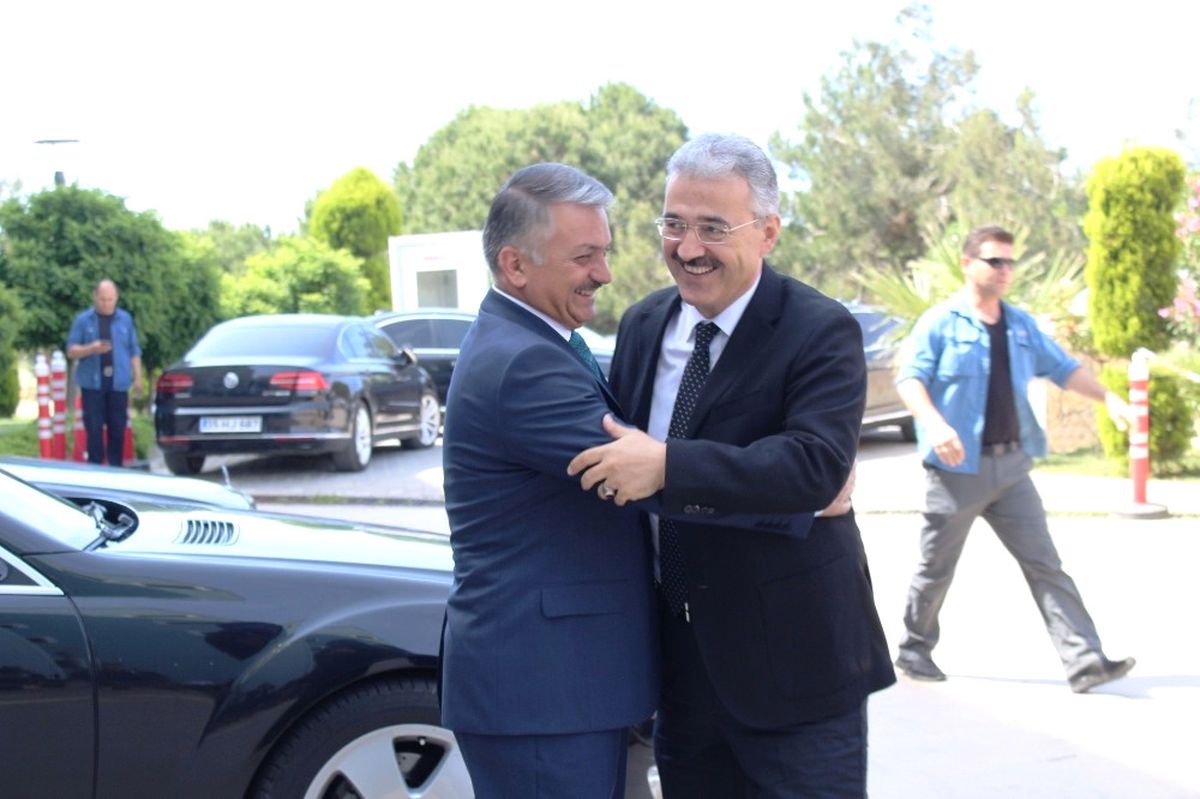 Düzensiz Göçe Yönelik Üst Düzey Koordinasyon Toplantısı Ayvalık\'ta Yapıldı