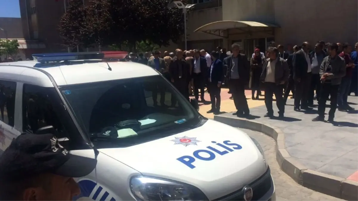 Elazığ - Fırat Üniversitesi Hastanesi Başhekimi Silahlı Saldırıda Yaralandı-ek Fotoğraf