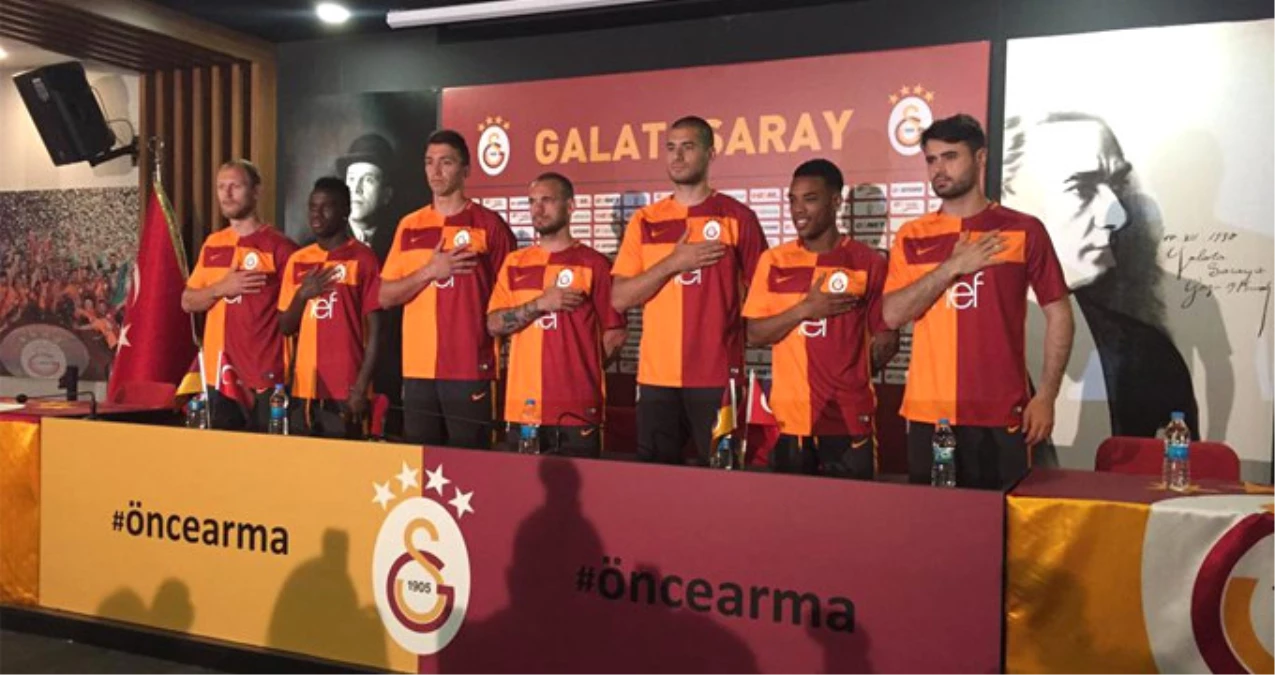 Galatasaraylı Taraftarlar, Yeni Formaları Görünce Sinirlendi