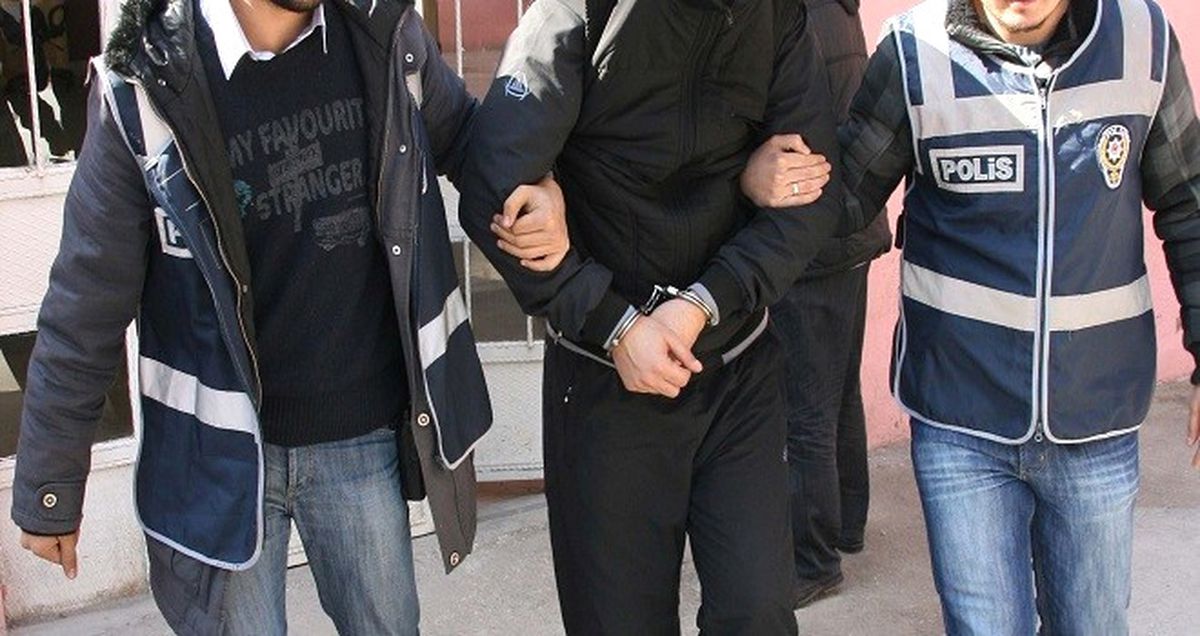 İstanbul\'da Taklit Ürün Operasyonu: 3 Gözaltı
