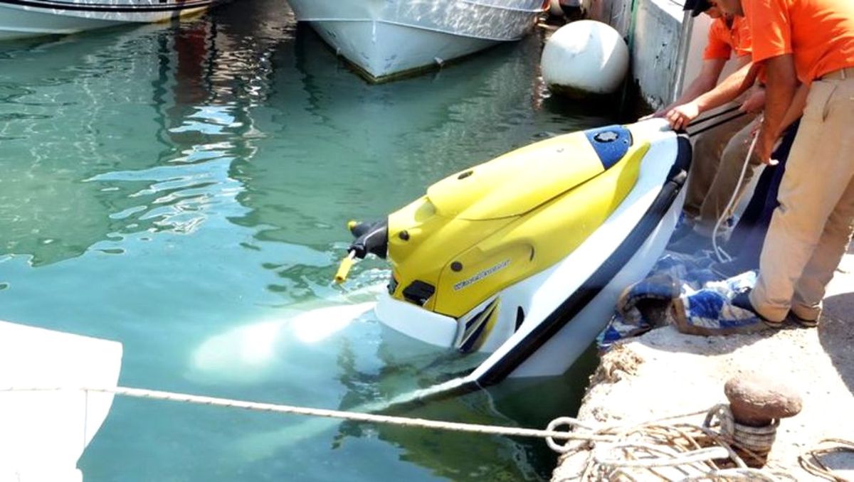 Jet-ski ile Umuda Yolculuk Sahil Güvenliğe Takıldı