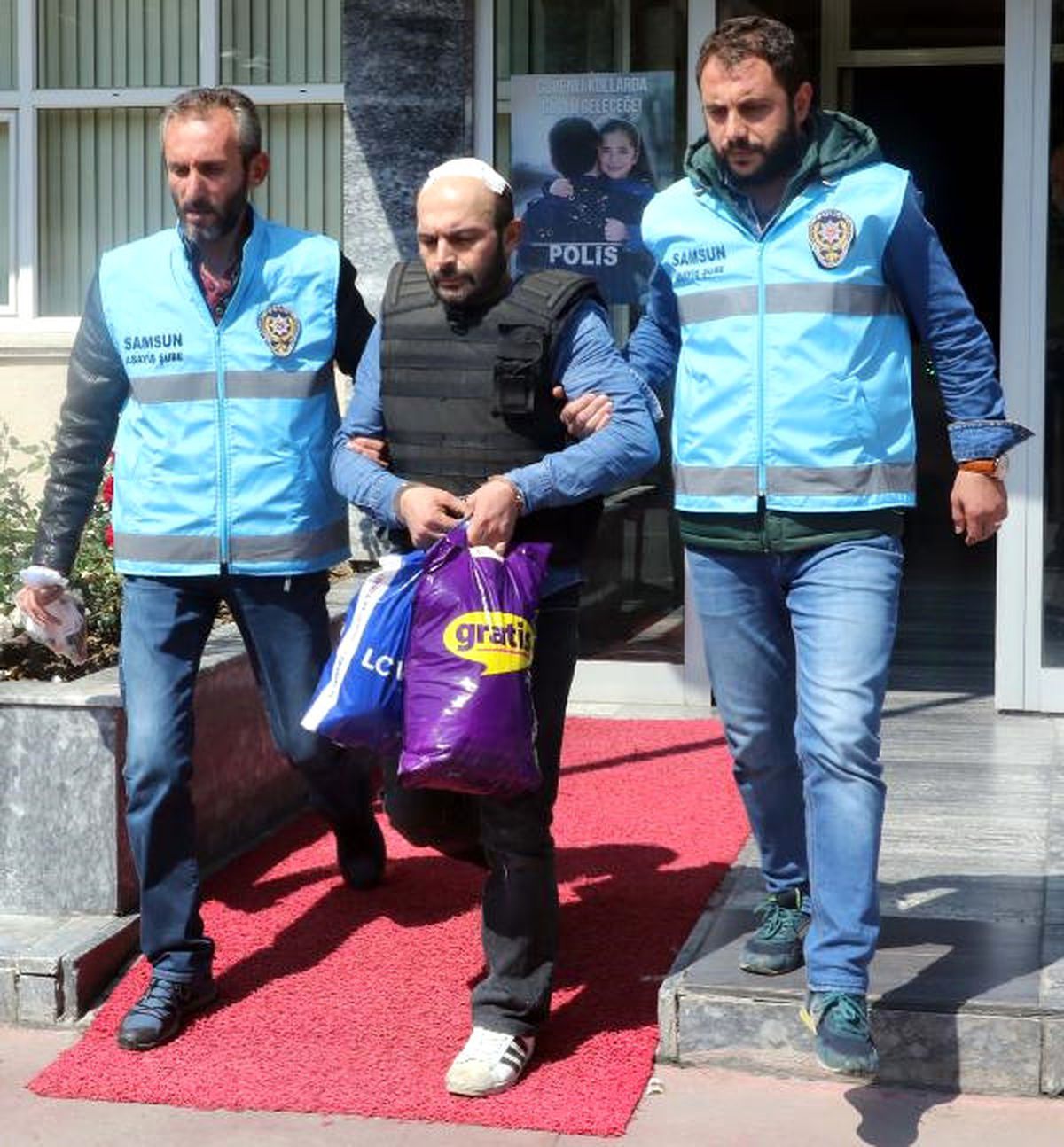 Kavgada Arkadaşını Öldürdü (2)