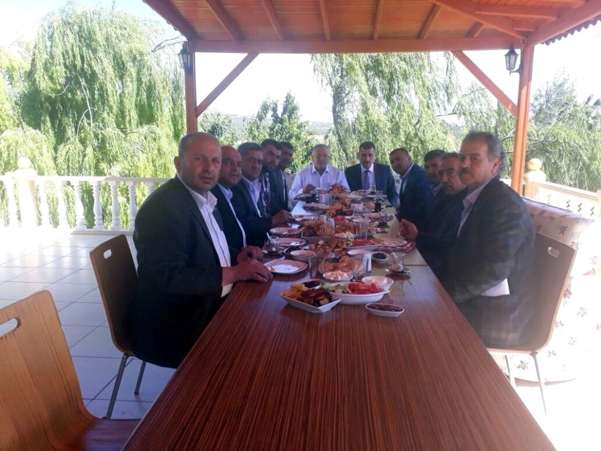 Kilis\'te MHP İl Teşkilatı Kahvaltıda Buluştu