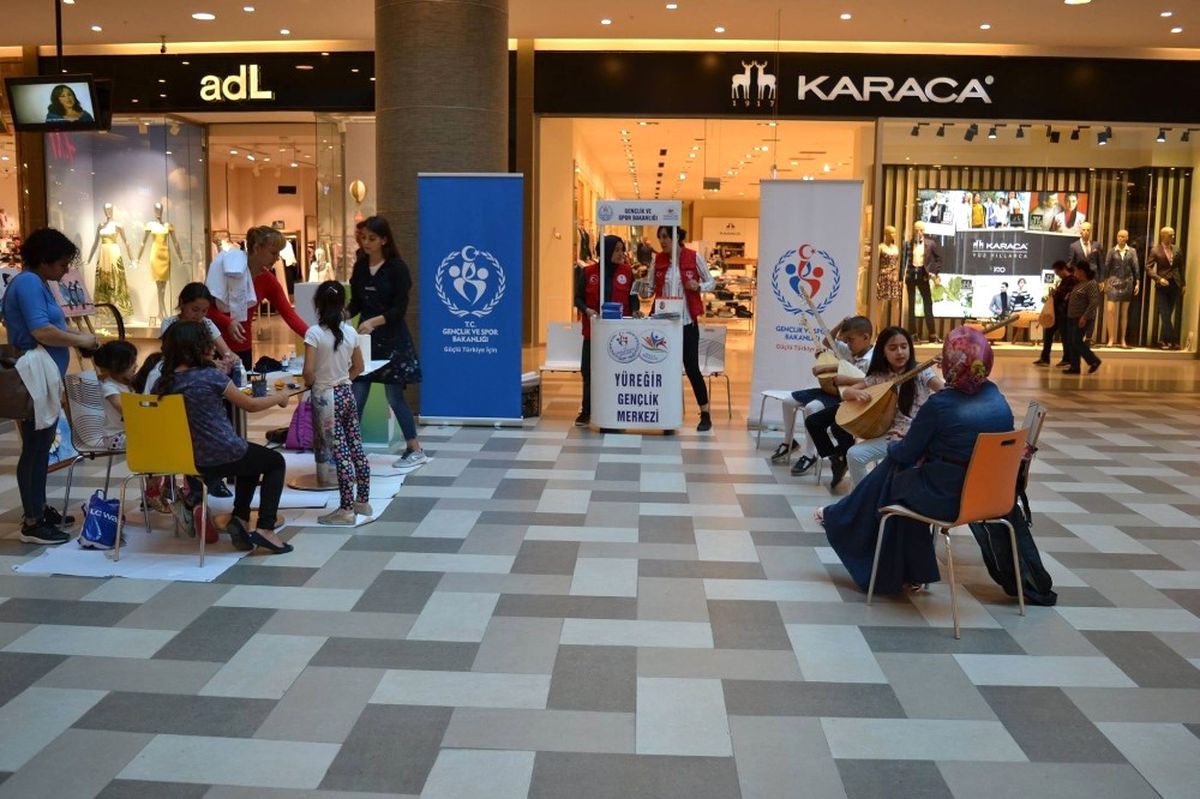 Merkezim Her Yerde Projesi\' Optimum Alışveriş Merkezi\'nde