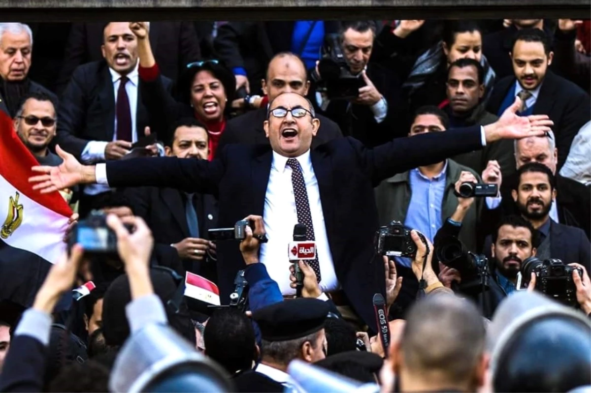 Mısır\'da Eski Cumhurbaşkanı Adayı Gözaltına Alındı