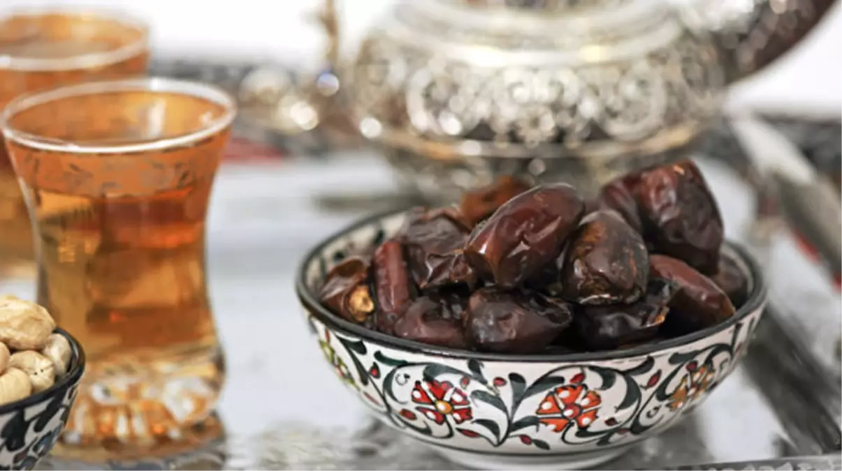 Oruç Tutarken Hafif Gıdalarla Halsizliği Önleyin...