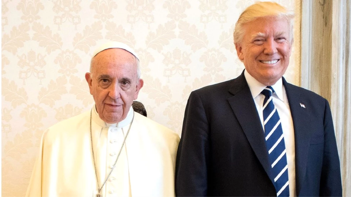 Papa ile Trump\'ın Vatikan\'daki İlk Görüşmesi \'Mesafeli\' Geçti