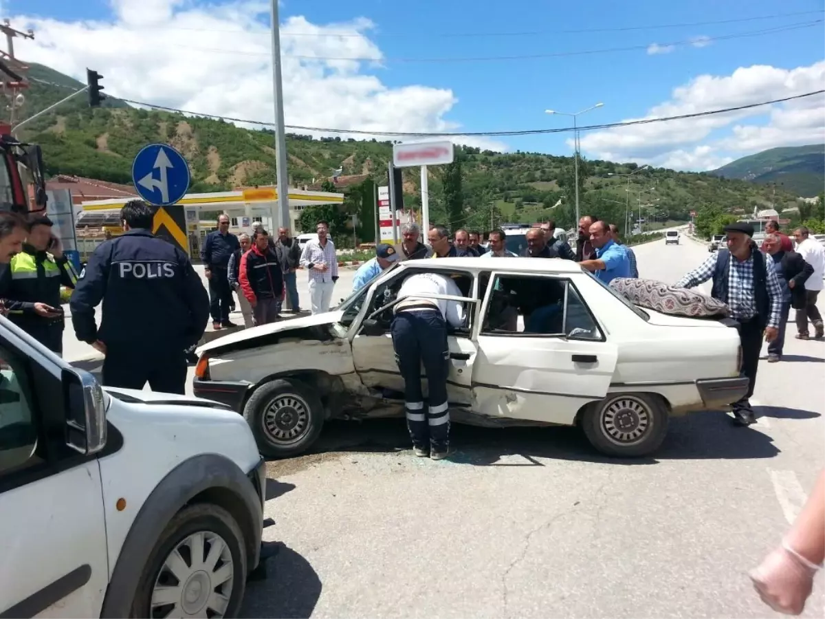 Reşadiye\'de Trafik Kazası: 1 Yaralı