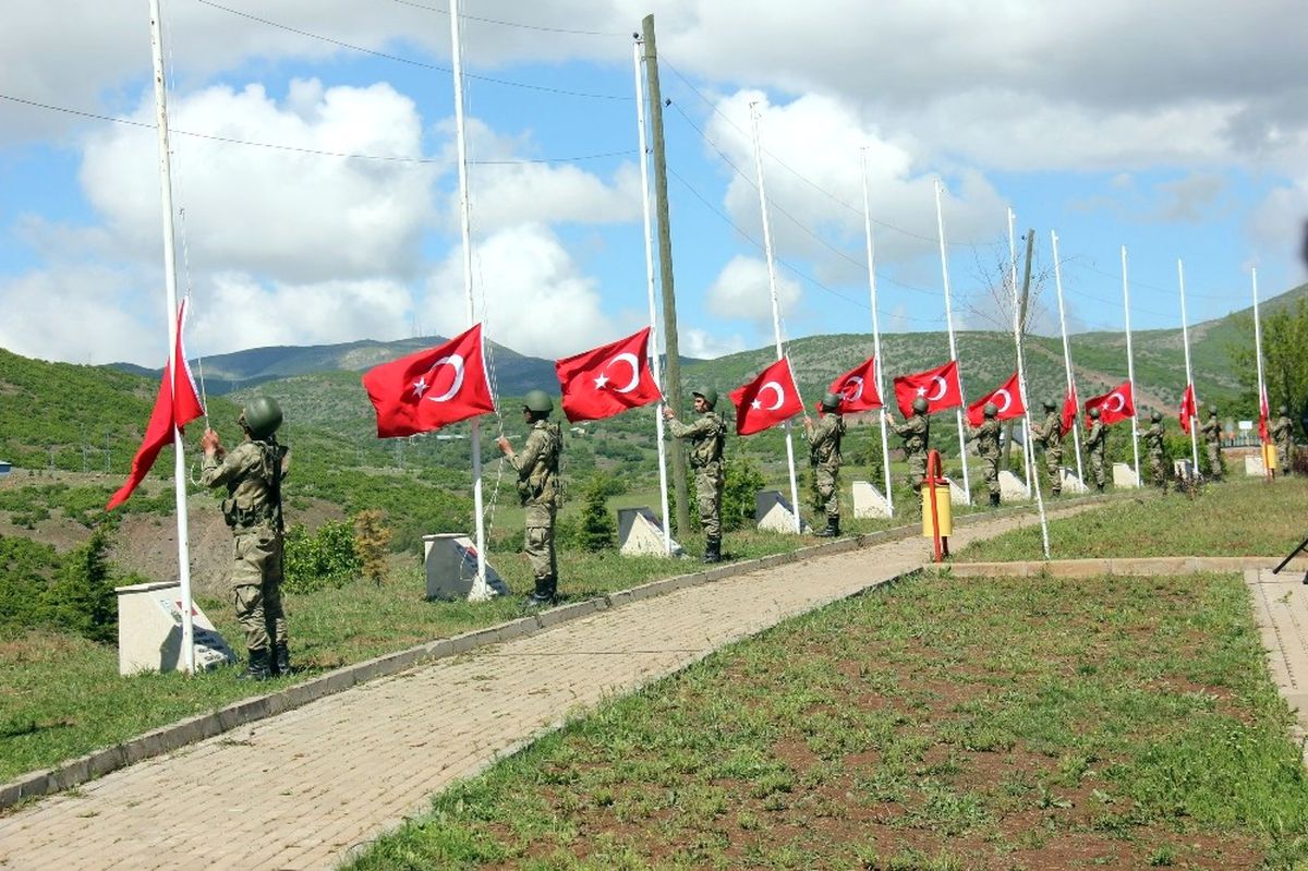 Şehit 33 Er 24\'üncü Kez Anıldı