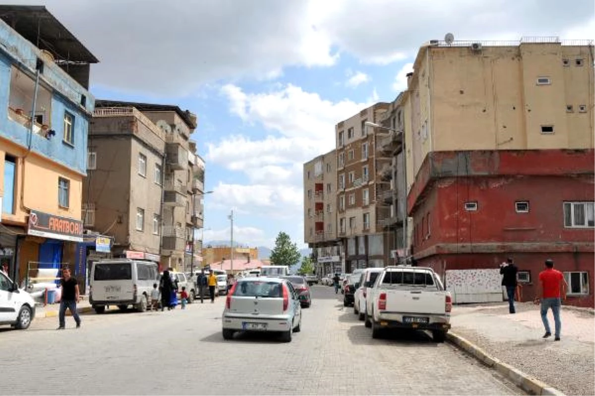 Şırnak\'ta Burukluk, Cizre\'de Sevinç