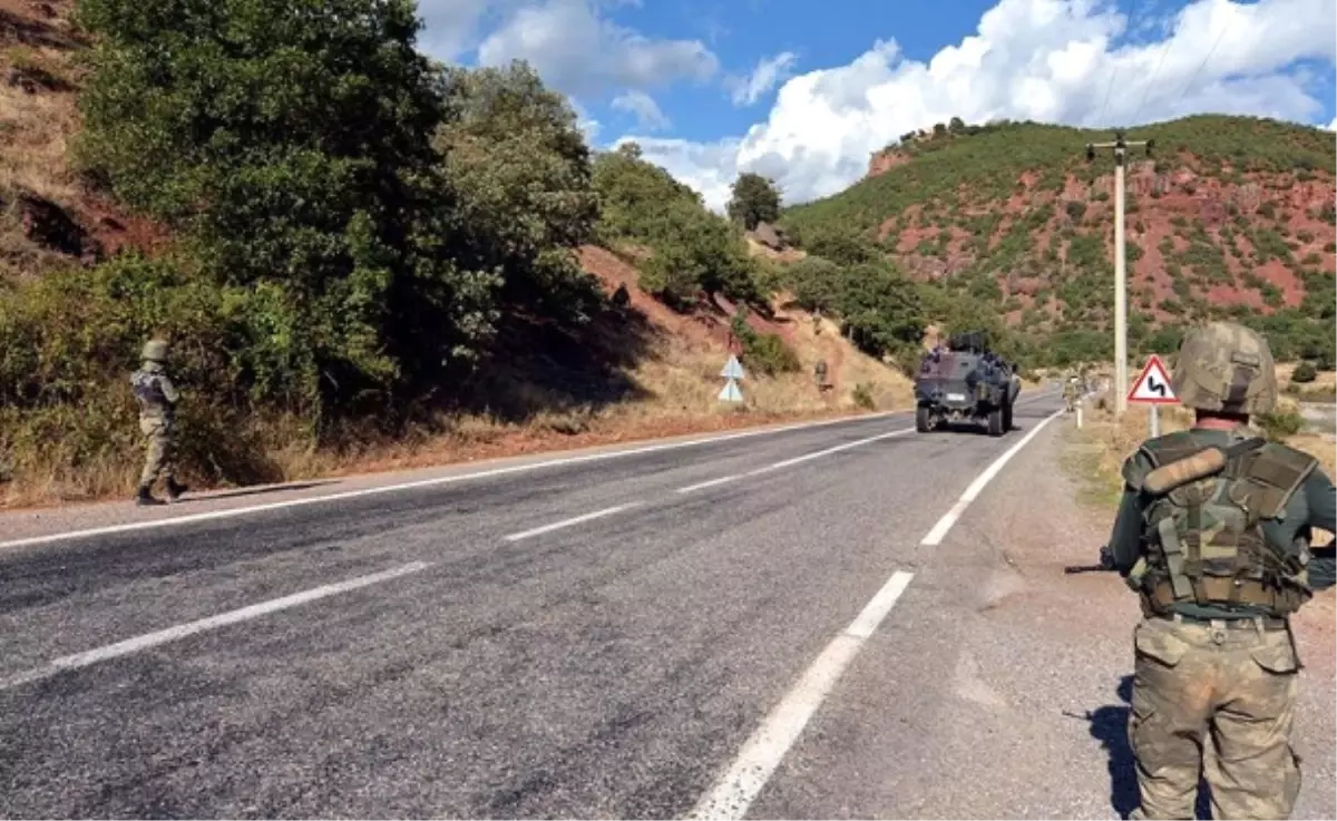 Tunceli\'de El Yapımı Patlayıcı İnfilak Etti: 2 Asker Yaralı