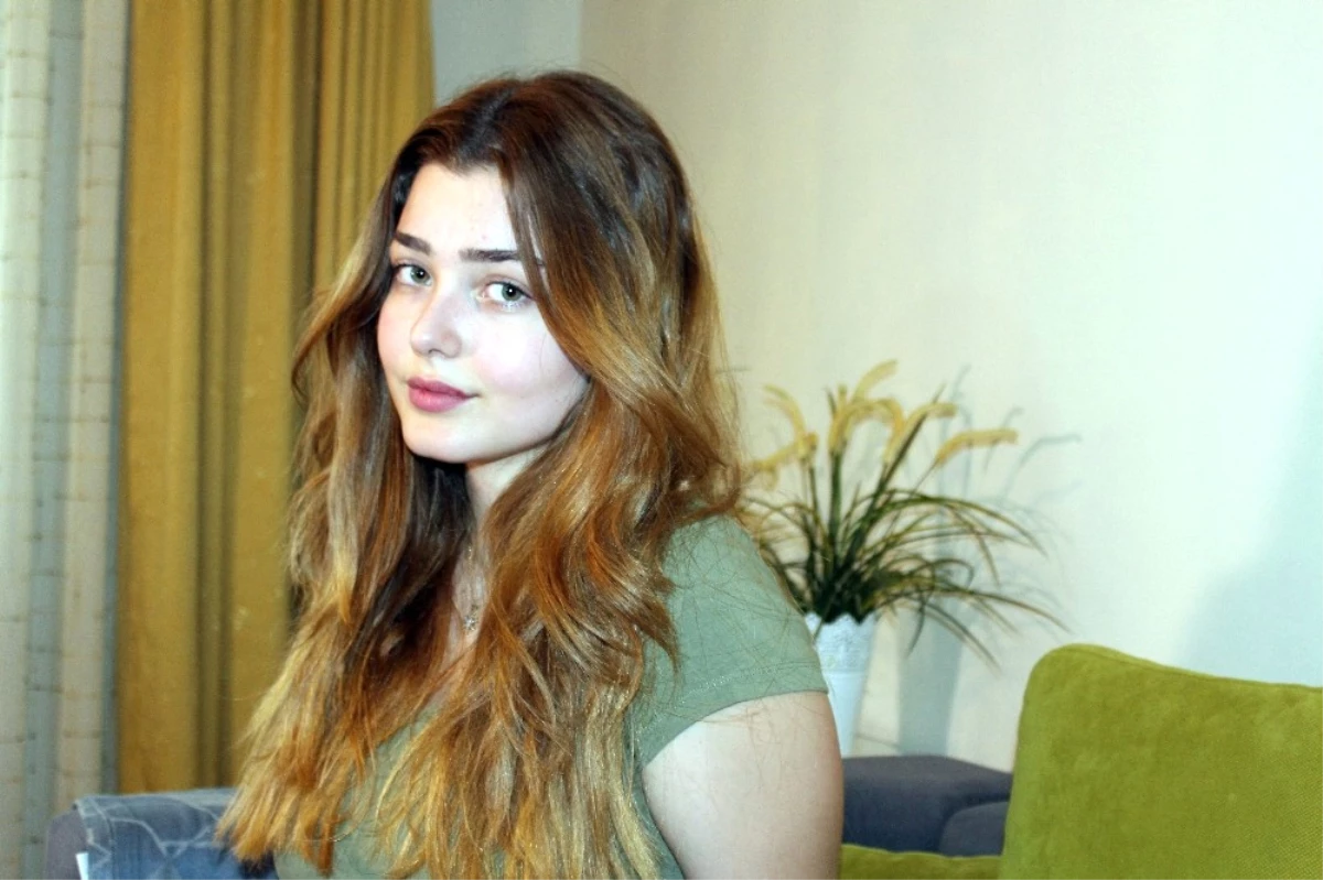 Üzeri Kartonla Örtülen Rögar Deliğine Düşen Genç Kız Açıklaması
